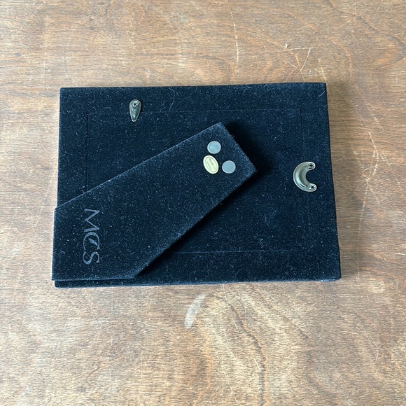 Silver 4x6 Picture Frame - Picture 2 of 2